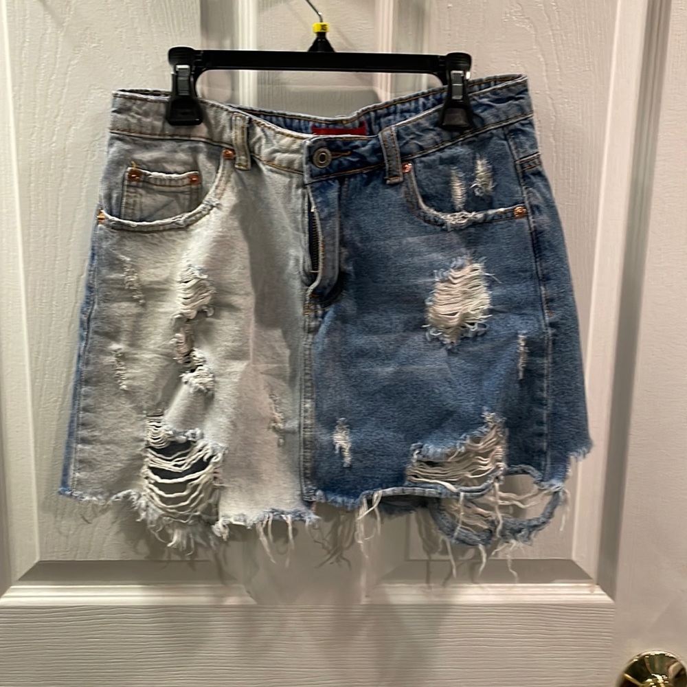 Distress Two toned Denim Skirt. Size: Medium